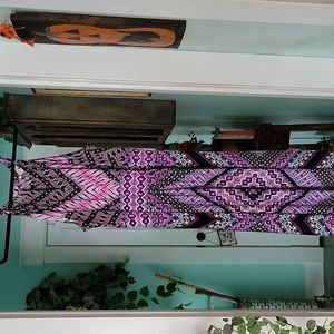 Long sleeveless dress